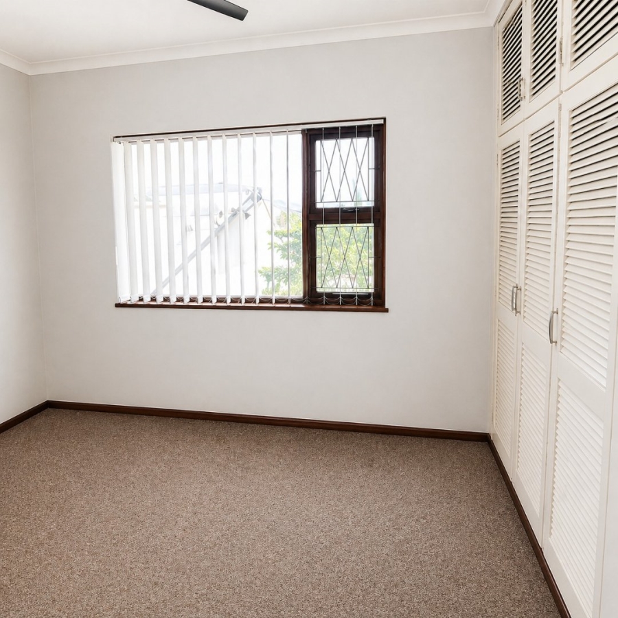5 Bedroom Property for Sale in Vincent Heights Eastern Cape